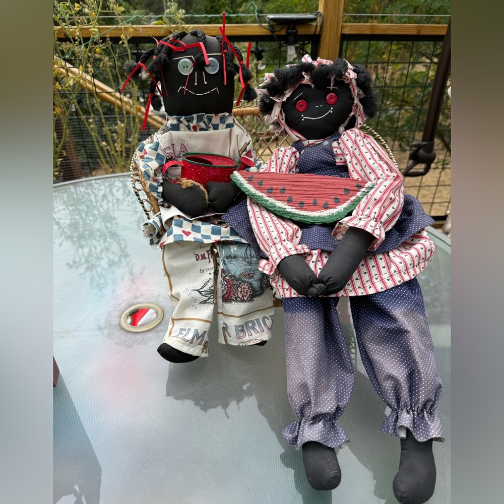 VTG The Farmer’s Daughter Country Folk Art Rag Doll with wicker bench Used Good